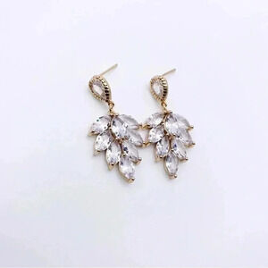 Dangle Drop Leaves Earrings Gold Plated